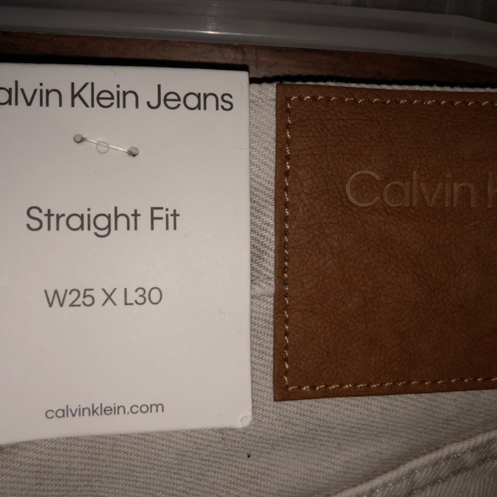 NWT Calvin Klein light wash jeans - Picture 8 of 9